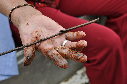 Mariana Inspects the oil spill