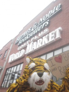 Tiki the Tiger in front of Barnes and Nobles Bookstore with a sign reading 