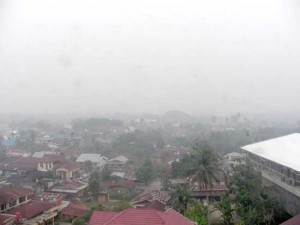 Haze-over-Pekanbaru.jpg