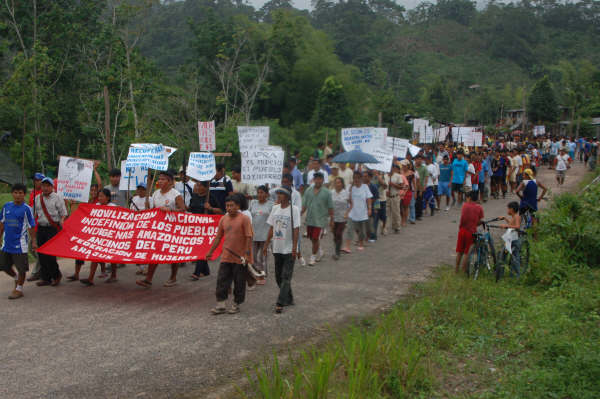 Peru Protest May 09 - Thomas Quirynen